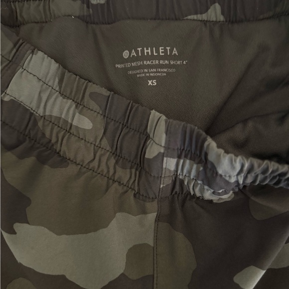 Athleta Printed Mesh Racer Run Short 4” - Picture 7 of 8